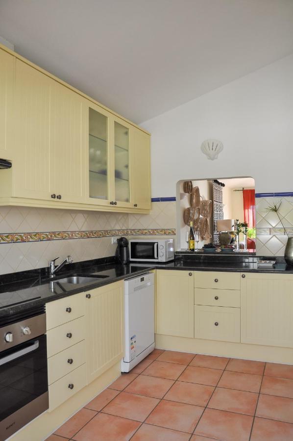 Casa Silwa - Chic 2Br Townhouse Duplex, 5Min To Beach & Pool Ferragudo  Kültér fotó